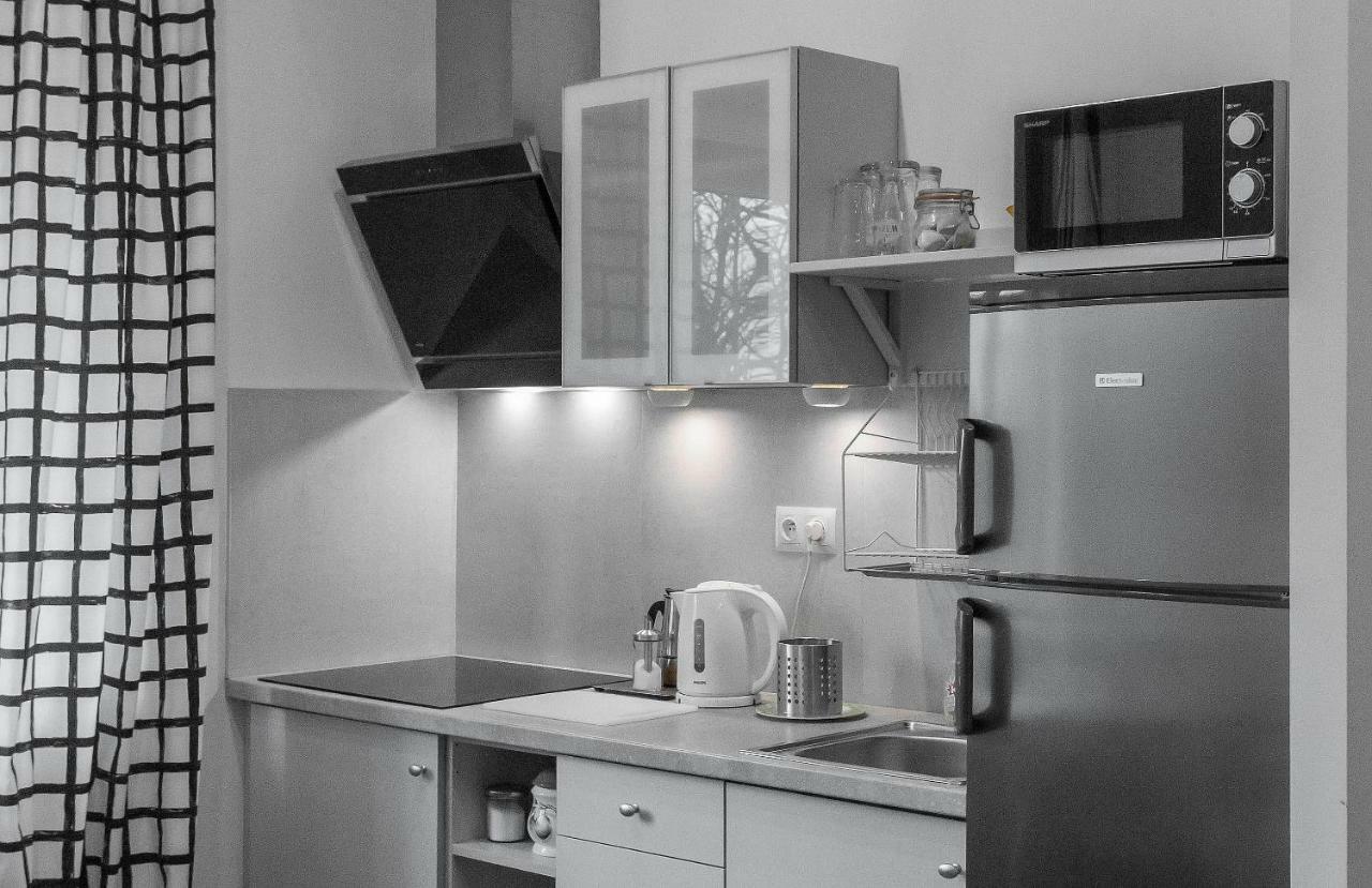 House - Two Bedroom Apartment *